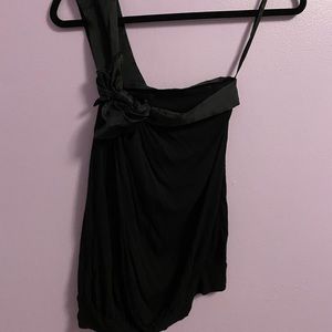 Sexy black one shoulder top bcbg size xs